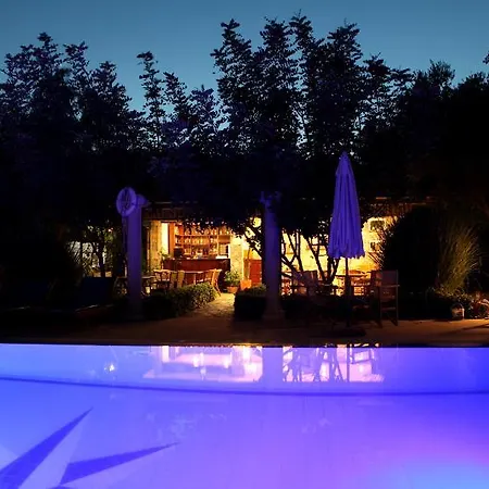 Dalos Hotel 2*