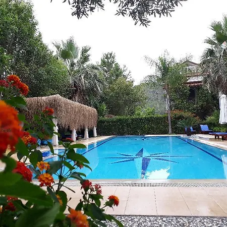 Dalos Hotel 2*